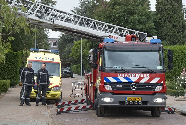 2010/233/GB 20100910 009 Leeuwenhoekstraat afhijsen.jpg